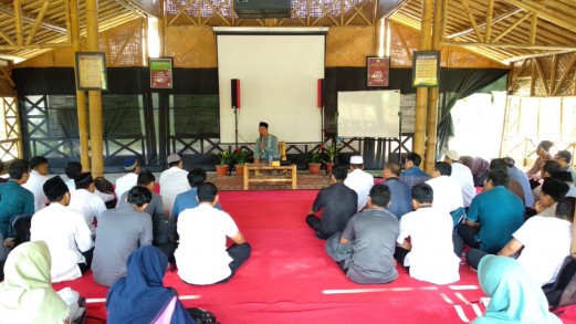 Serentak Kajian Agama Islam Manajemen Waroeng SS